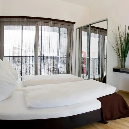 Arnsteiner Apartment *